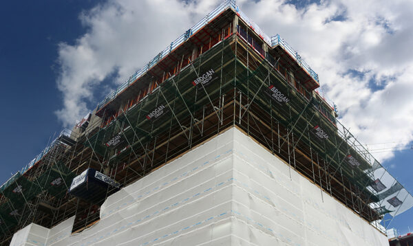construction hoist specialist
